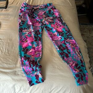 Lilly Pulitzer joggers, gorgeous print